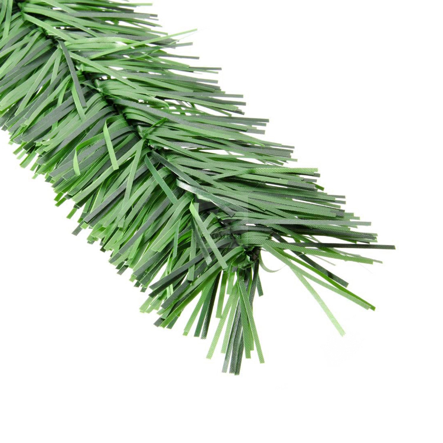 Closeup of needles and wire core of 6000 Series Hedge Slats